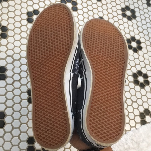 Perfect condition vans - Picture 2 of 5